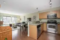 412 8717 160 STREET - thumbnail 3