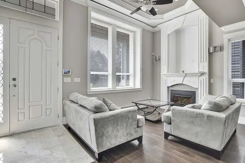 12517 58A AVENUE - photo 3 of 25