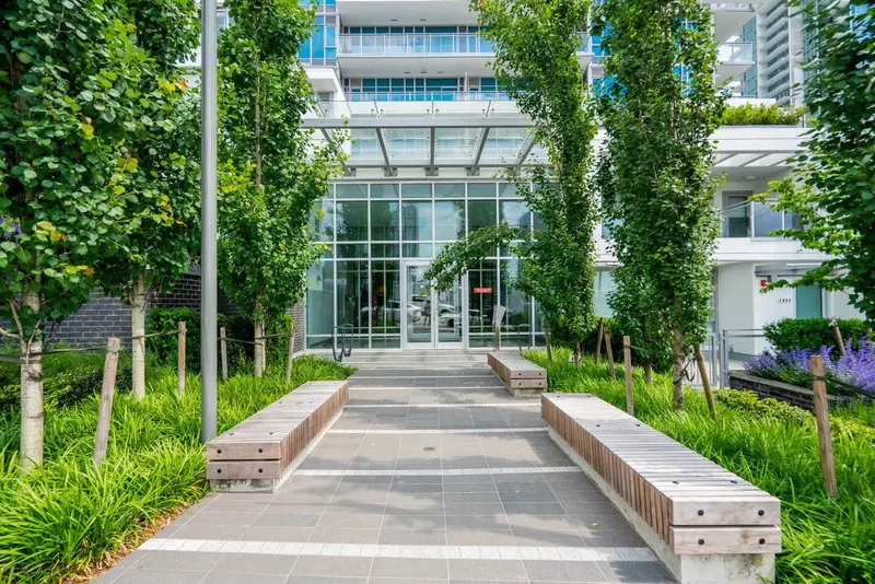 506 2288 ALPHA AVENUE - photo 2 of 25