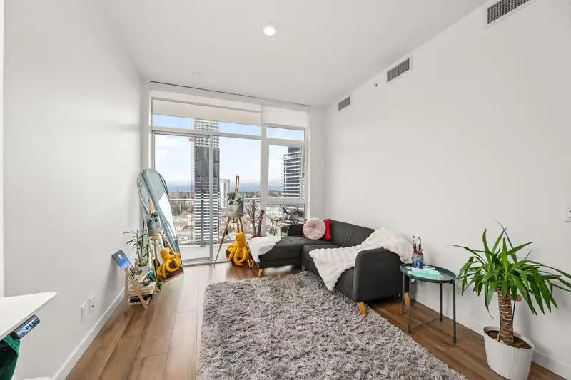 2802 13428 105 AVENUE - photo 4 of 28