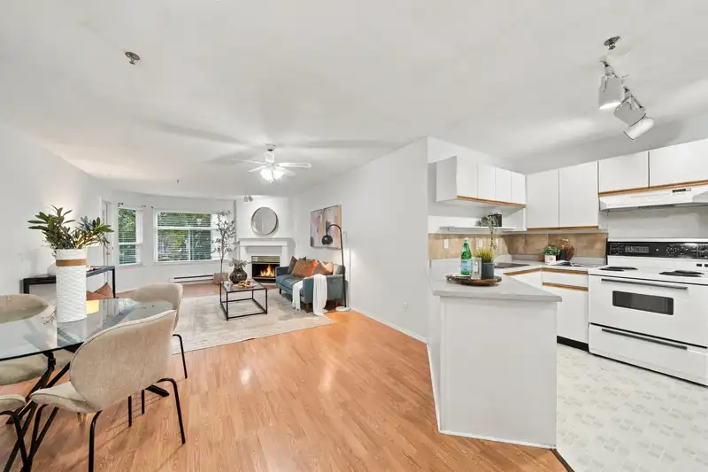 207 5955 177B STREET - photo 3 of 24
