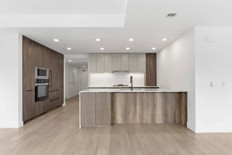 309 3590 W 39TH AVENUE - photo 4 of 25