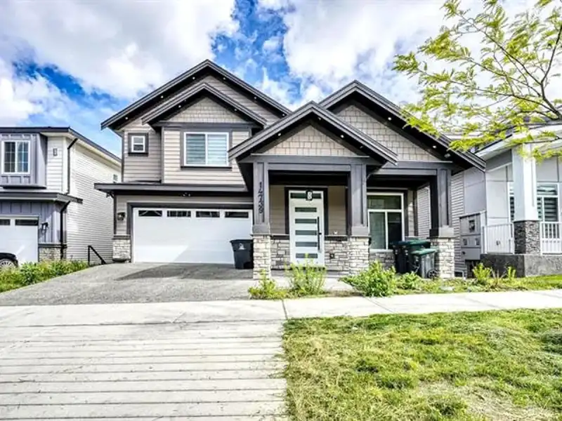 14739 62 AVENUE - photo 1 of 1