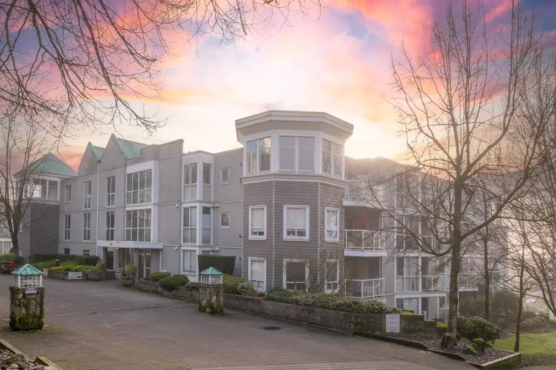 101 8460 JELLICOE STREET - photo 1 of 25