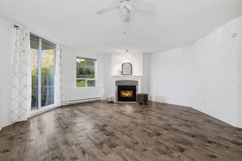 101 8460 JELLICOE STREET - photo 4 of 25