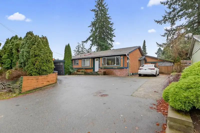 12546 96 AVENUE - photo 1 of 32