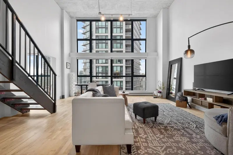 1102 1238 SEYMOUR STREET - photo 2 of 25