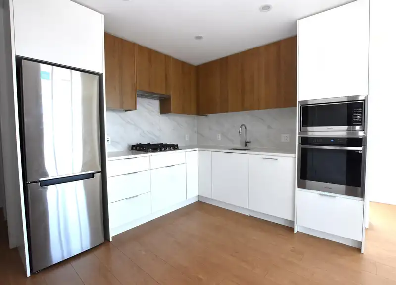 2407 13359 OLD YALE ROAD - photo 1 of 15