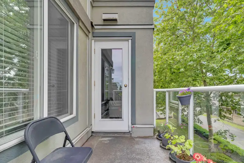 305 12125 75A AVENUE - photo 4 of 25