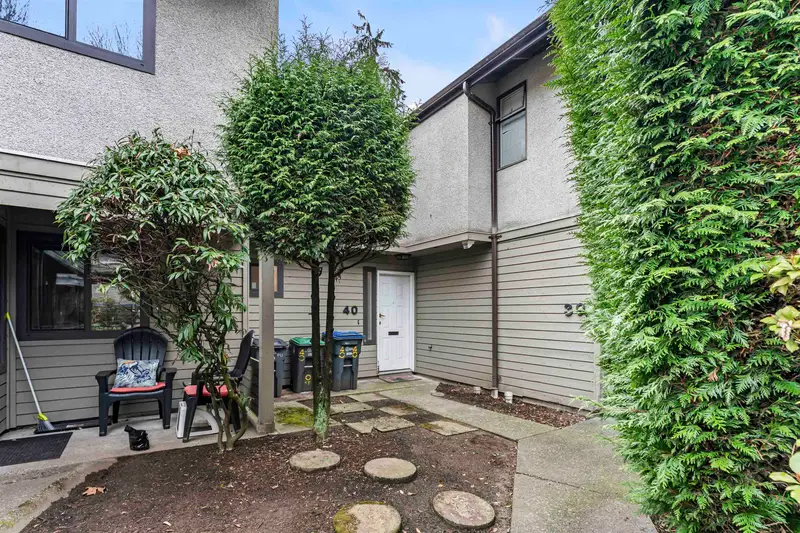 40 9955 140TH STREET - photo 2 of 22