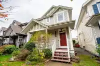 18569 67TH AVENUE - thumbnail 2