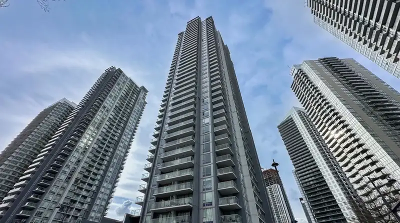 3612 13696 100 AVENUE - photo 1 of 18