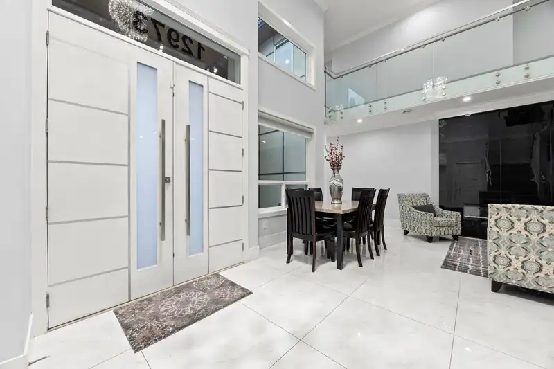 12973 GLENGARRY CRESCENT - photo 3 of 24