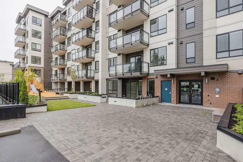 601 32174 GEORGE FERGUSON WAY - photo 4 of 25
