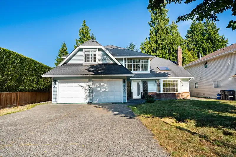6072 133A STREET - photo 1 of 29