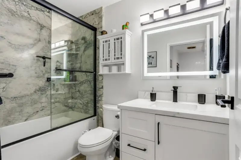160 13750 67 AVENUE - photo 3 of 21