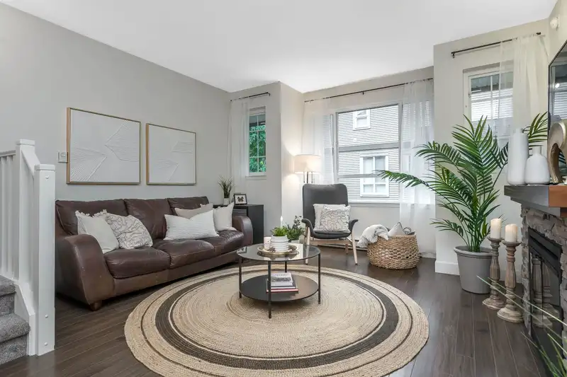 88 7088 191 STREET - photo 1 of 32