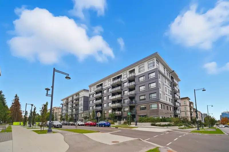 225 10777 138 STREET - photo 1 of 35
