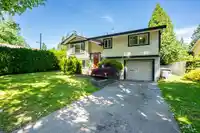 17223 61B AVENUE - thumbnail 3