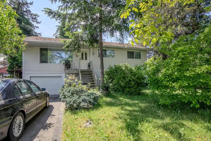 17360 58A AVENUE - photo 2 of 36