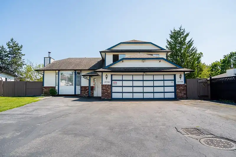 13708 90A AVENUE - photo 1 of 2