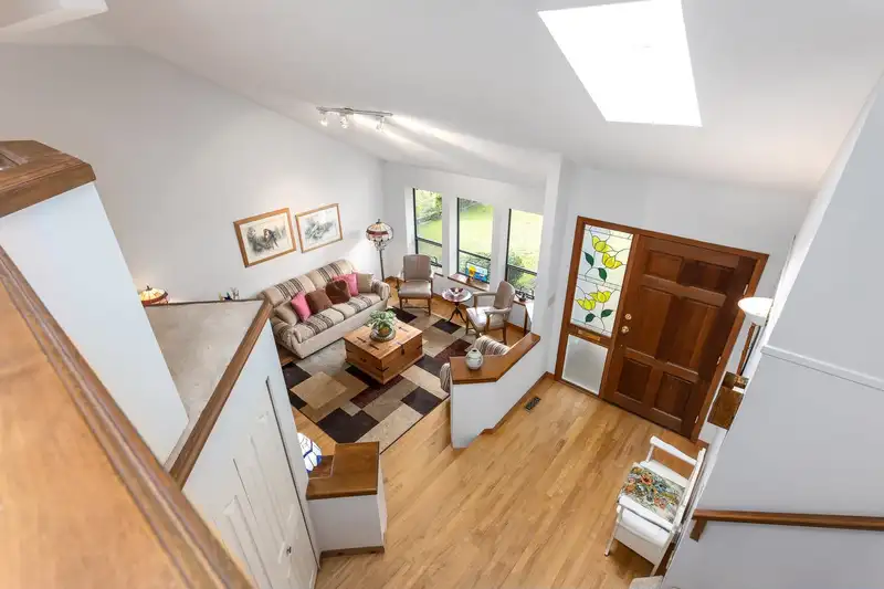6680 128B STREET - photo 4 of 39