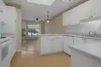 178 16080 82 AVENUE - thumbnail 5