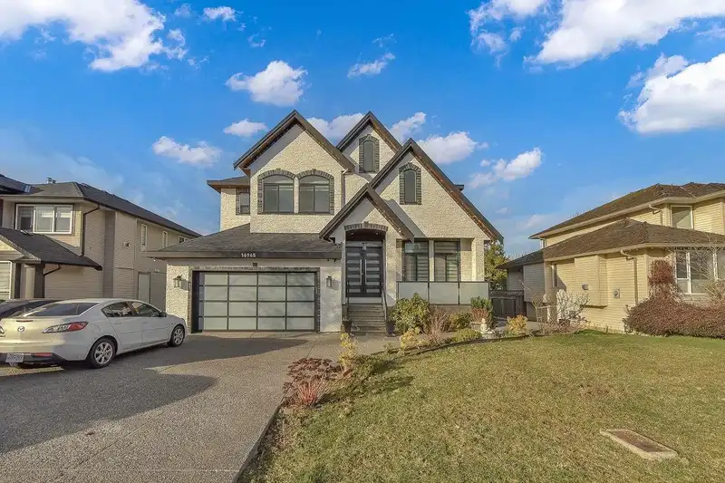 16945 60 AVENUE - photo 1 of 38