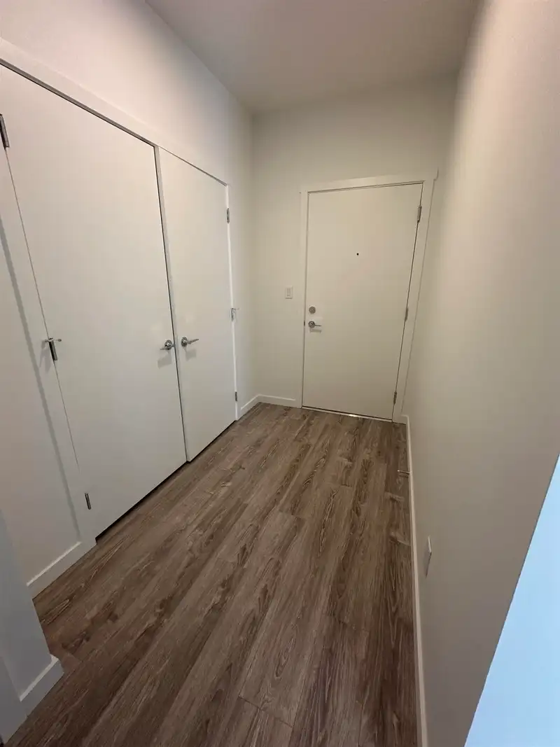 528 13968 LAUREL DRIVE - photo 2 of 18