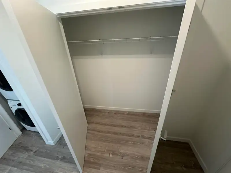 528 13968 LAUREL DRIVE - photo 3 of 18