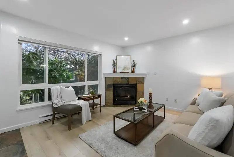 1 13660 84 AVENUE - photo 1 of 29