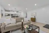 1 13660 84 AVENUE - thumbnail 3
