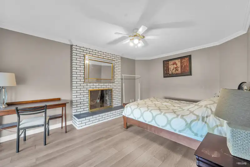 10235 176 STREET - photo 4 of 33