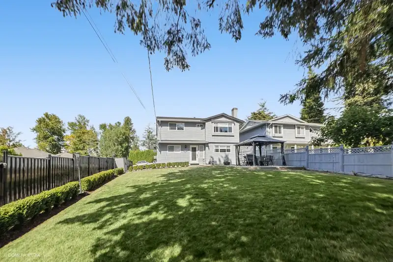 15063 84TH AVENUE - photo 1 of 25