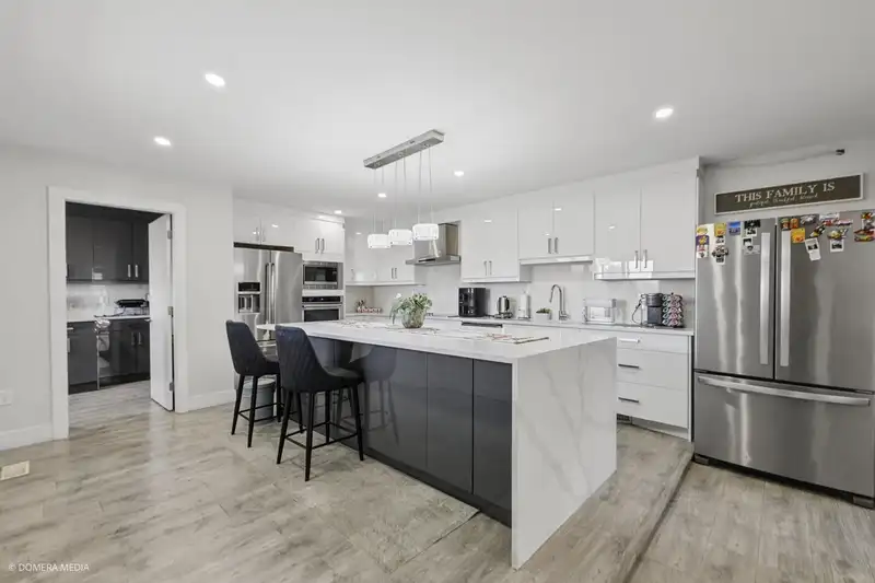 15063 84TH AVENUE - photo 4 of 25