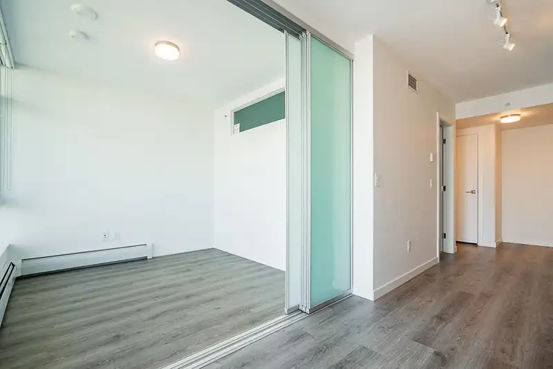 2606 13350 CENTRAL AVENUE - photo 4 of 35