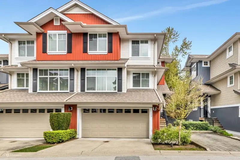 19 6956 193 STREET - photo 1 of 34