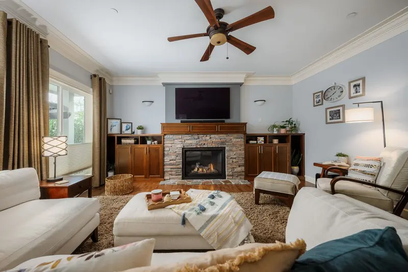 11216 236 STREET - photo 3 of 25