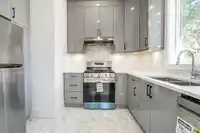 18054 63B AVENUE - thumbnail 15