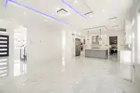 18054 63B AVENUE - thumbnail 9