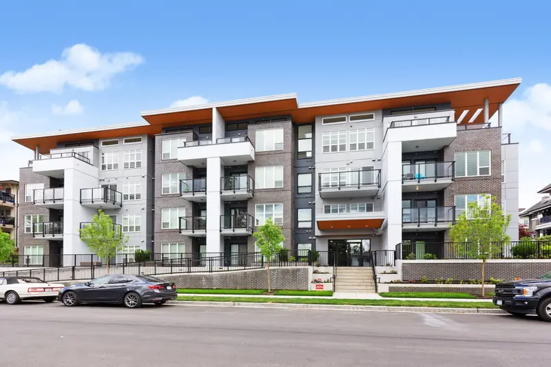 106 2356 WELCHER AVENUE - photo 1 of 13