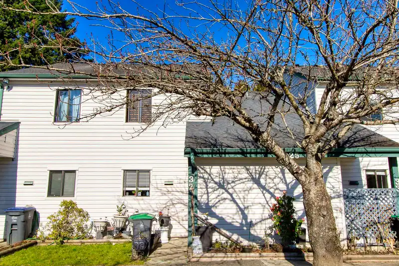 32 6625 138TH STREET - photo 2 of 21