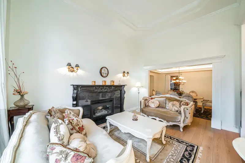 16781 77 AVENUE - photo 4 of 31