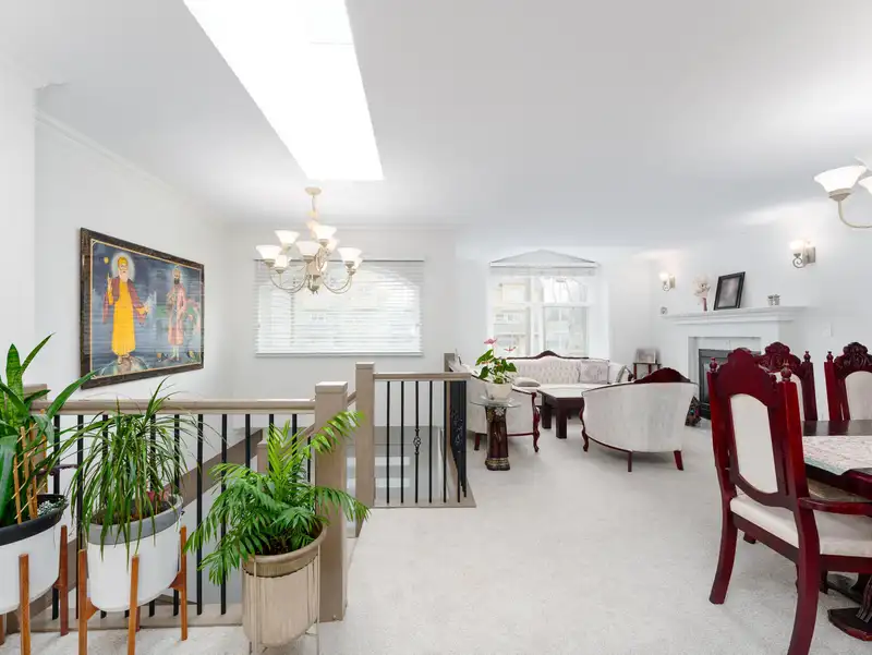 5954 168TH STREET - photo 3 of 37