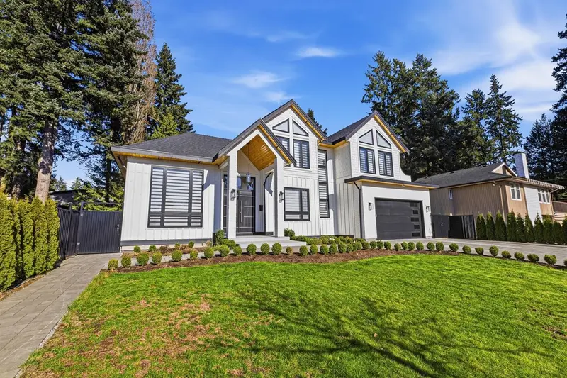 6460 MCKENZIE DRIVE - photo 2 of 25