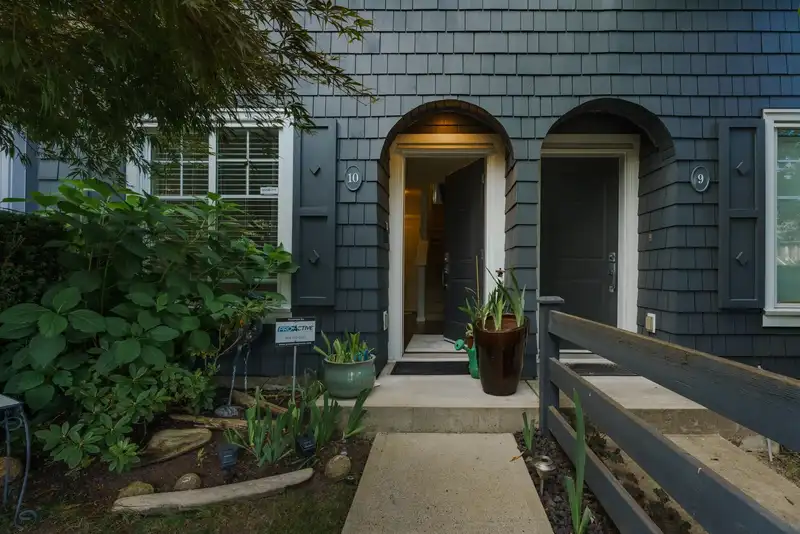 10 14955 60 AVENUE - photo 4 of 30