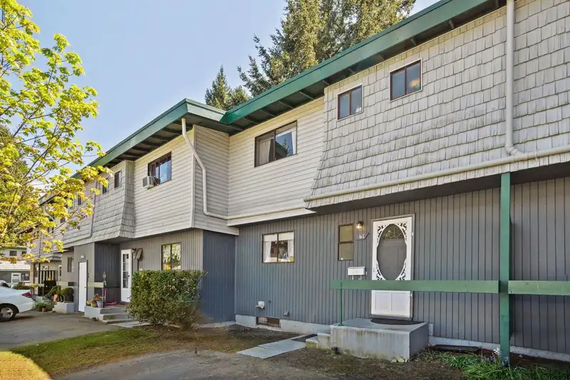 41 10862 152 STREET - photo 4 of 39