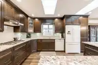 18647 56B AVENUE - thumbnail 9