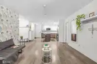 213 8733 160 STREET - thumbnail 6