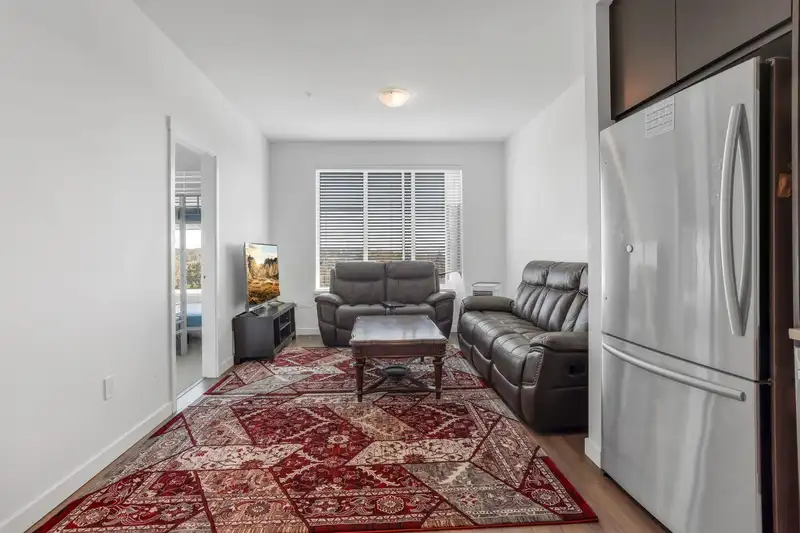 512 13623 81A AVENUE - photo 4 of 22